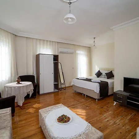 Villa Magnificent With Private Pool Amazing View And Backyard In Oludeniz